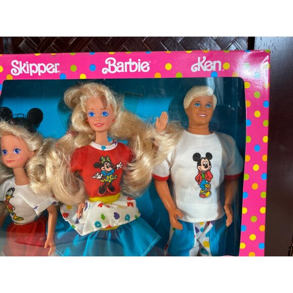 Barbie Friends Skipper Ken Gift Set Mattel 3177 Dressin Up Mickey Minnie Donald - Picture 6 of 12